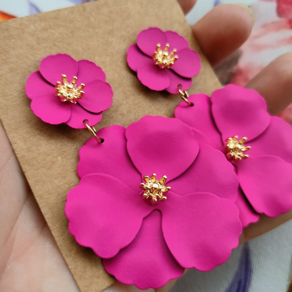 Hot Fuchsia Pink Floral Earrings - Picture 3 of 17